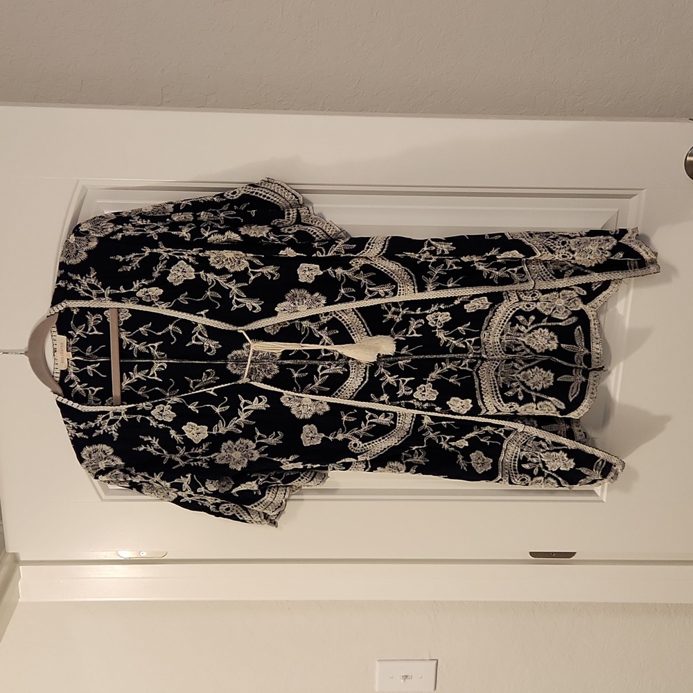 Cover up size medium